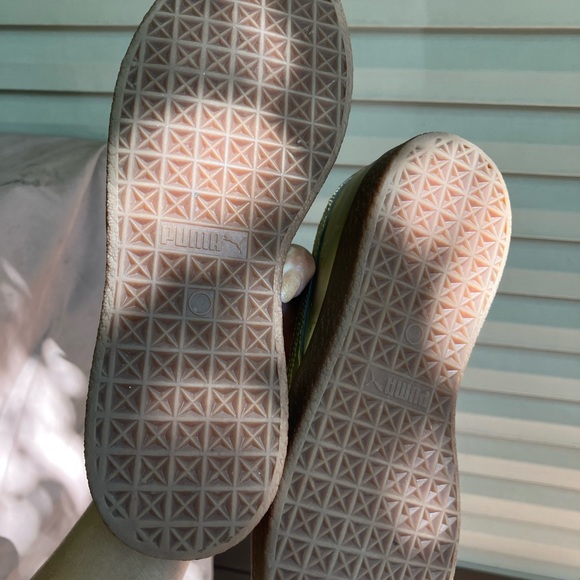 Puma gold Clyde sneakers - Picture 4 of 6